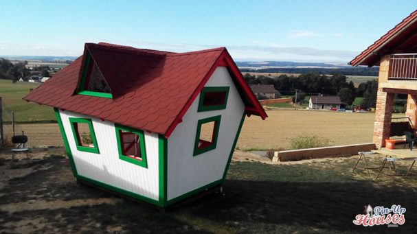 kids playhouse gable roof