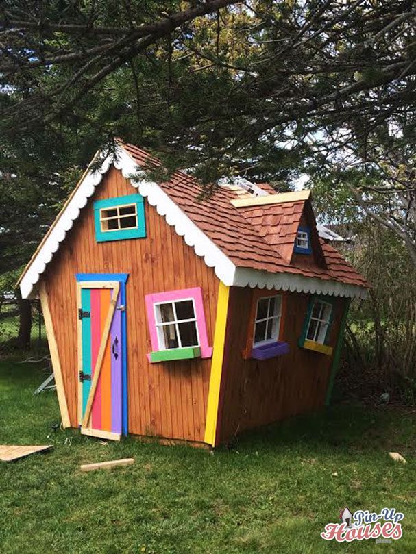 playhouse for children full of colors